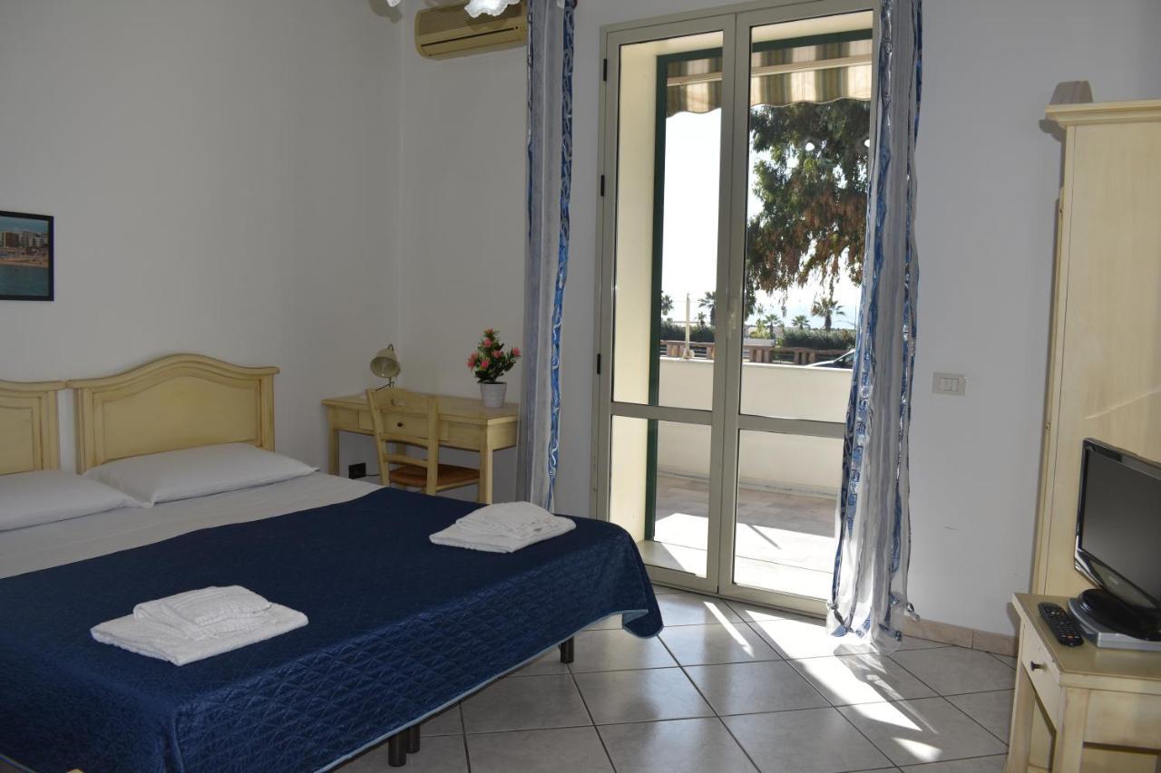 Bed and Breakfast In Riva Al Mare Gela Exterior foto